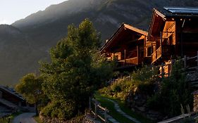 Agriturismo Plan De La Tour B&B